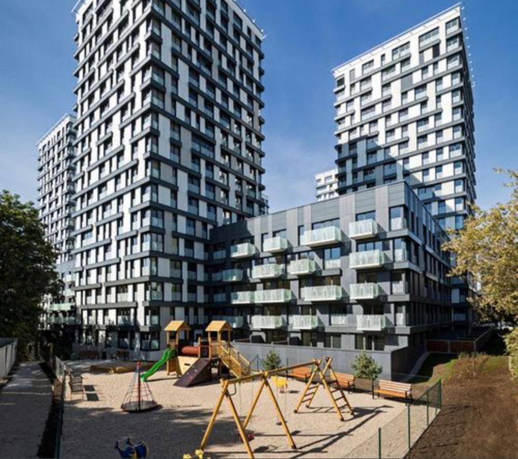 Residence Garden Tower - 8 Min Do Centra, Garaz Prague Luaran gambar