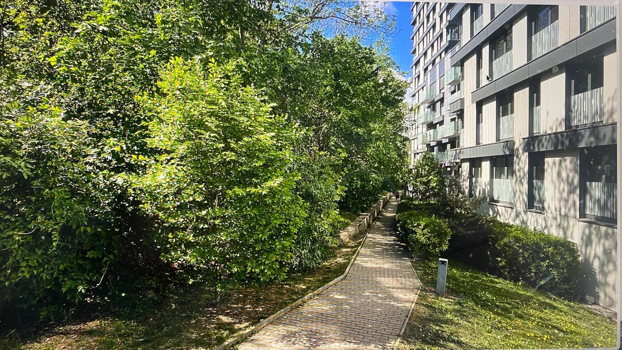 Residence Garden Tower - 8 Min Do Centra, Garaz Prague Luaran gambar